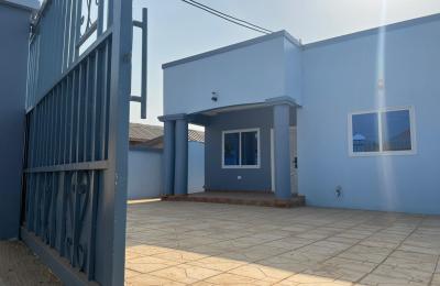 2Bedroom House@ Abokobi