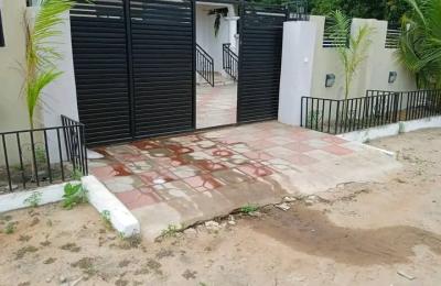 2Bedroom Hoise@ teshie Lekma