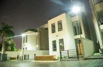 4Bedroom Townhouse@ Airport