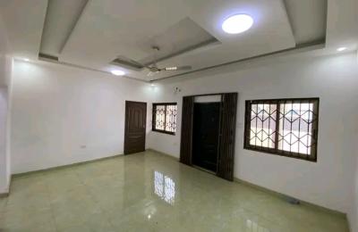 2Bedroom house@ Botwe starbite