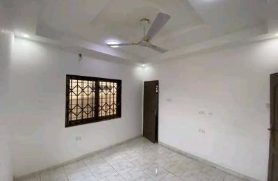 2Bedroom house@ Botwe starbite