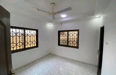 2Bedroom house@ Botwe starbite