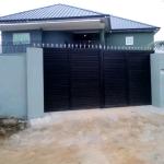 1)2 bedroom apartmebt@ old ashongman