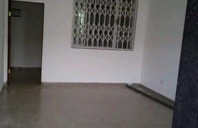 1)2 bedroom apartmebt@ old ashongman