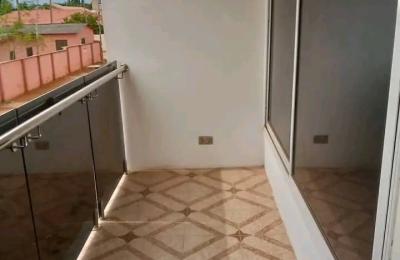 Executive 2 bedroom aparrment@ adenta barrier