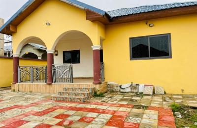 3Bedroom House@ Botwe Nmadzor