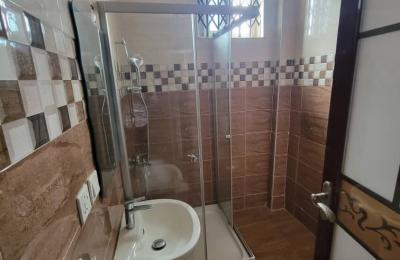 2Bedroomn apartmrnt@ tseaddo