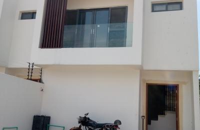 Exectivev2 Bedroom House@ Tseaddo
