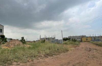 MODERN DEMARCATED REAL ESTATE PLOTS @ TEMA COMMUNITY 25 DEVTRACO